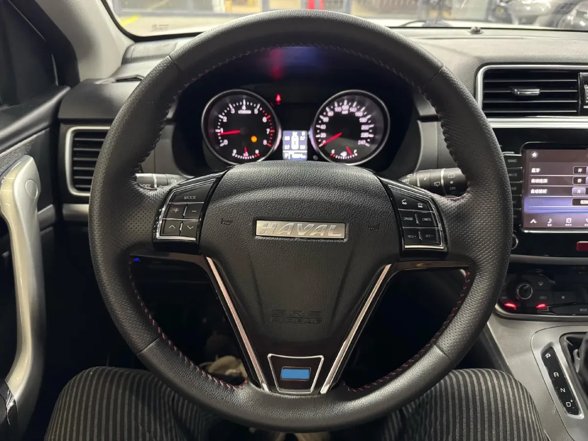 2019 Haval M6 1.5T 150HP L4 7DCT,autocango,china used car exporter,china ev exporter,chinese used car exporter,chinese used ev exporter