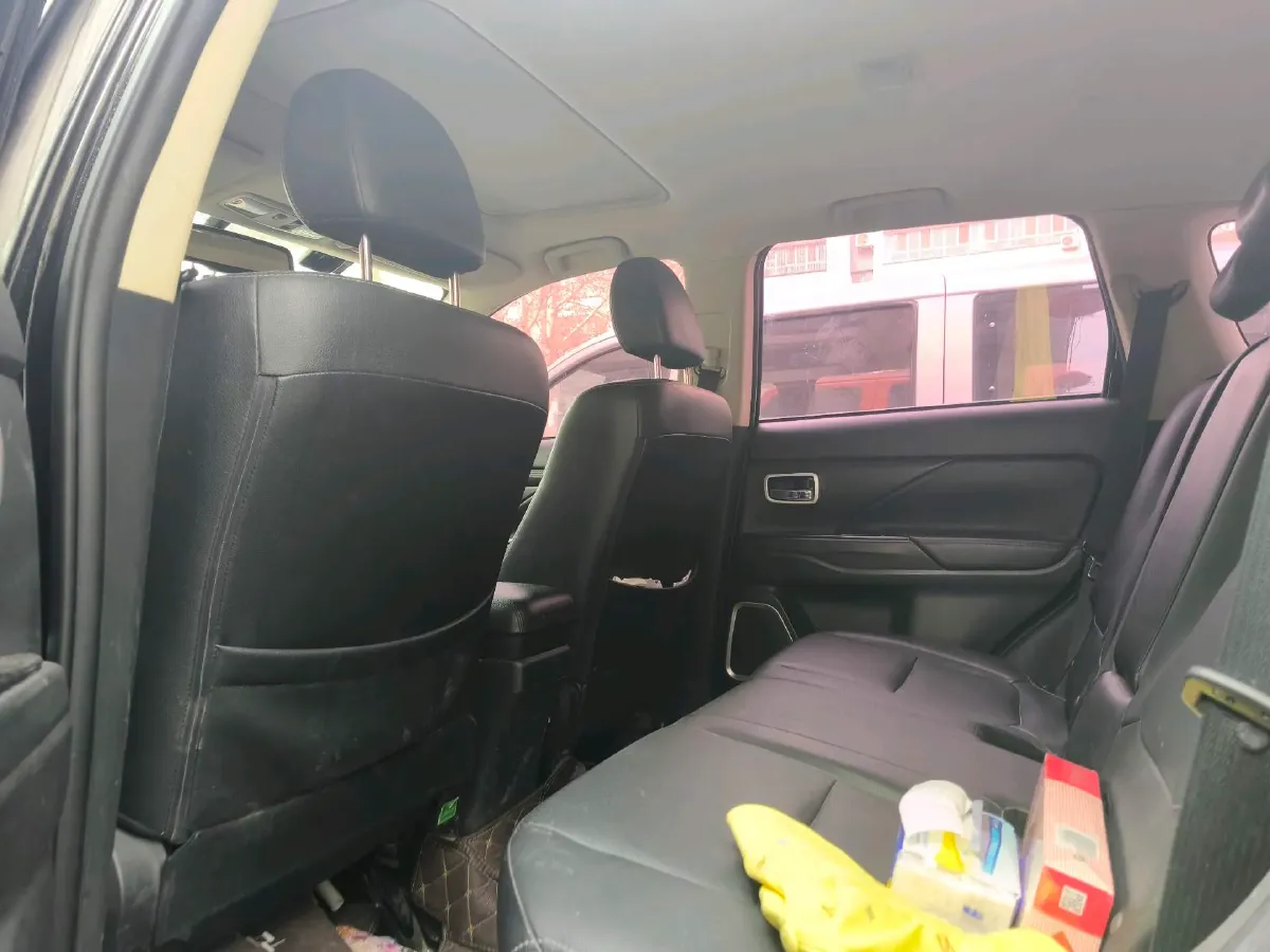 2018 Mitsubishi Outlander 2.0L 166HP L4 CVT,autocango,china used car exporter,china ev exporter,chinese used car exporter,chinese used ev exporter