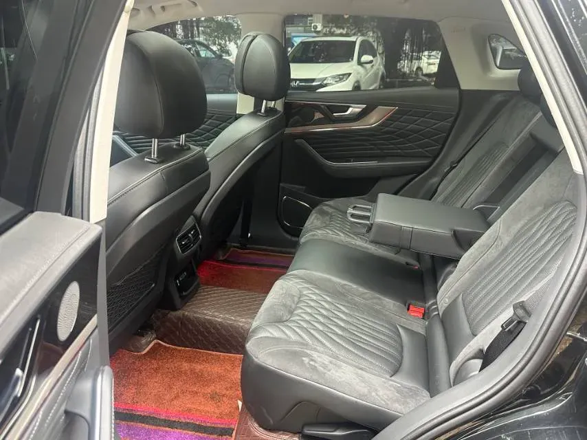 2022 HongQi HS5 2.0T 224HP L4 6AT,autocango,china used car exporter,china ev exporter,chinese used car exporter,chinese used ev exporter