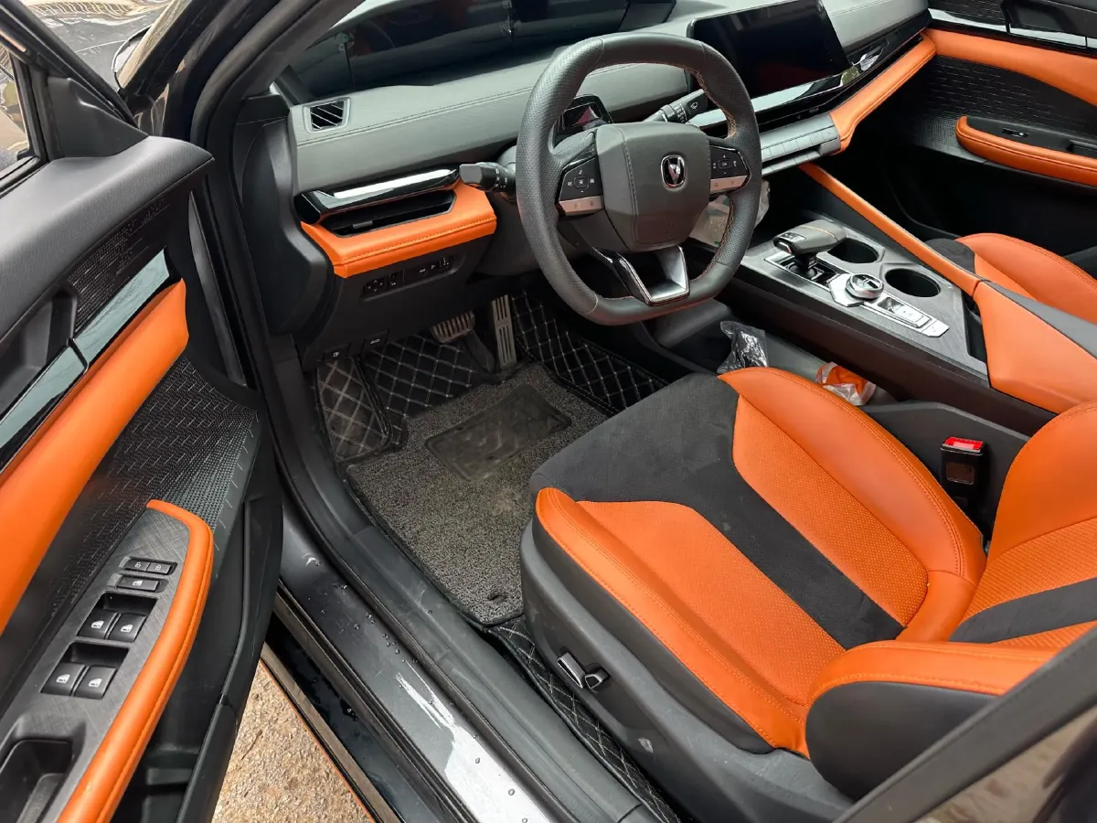 2023 ChangAn UNI-V 1.5T 188HP L4 7DCT,autocango,china used car exporter,china ev exporter,chinese used car exporter,chinese used ev exporter