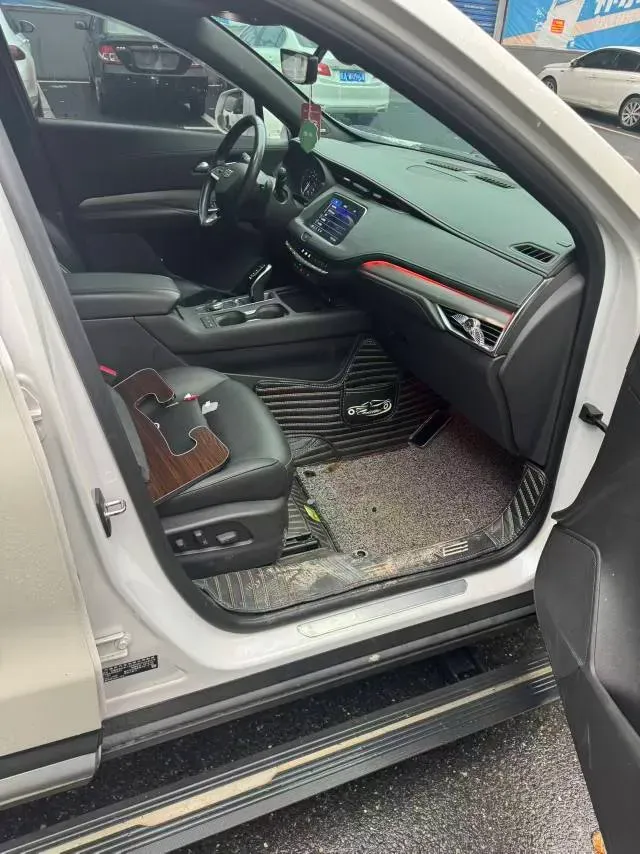 2020 Cadillac XT4 2.0T 237HP L4 9AT,autocango,china used car exporter,china ev exporter,chinese used car exporter,chinese used ev exporter