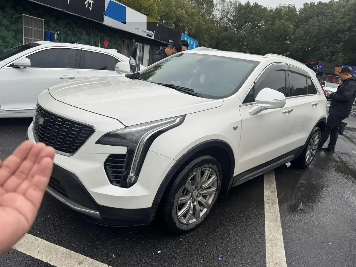 2020 Cadillac XT4 2.0T 237HP L4 9AT,autocango,china used car exporter,china ev exporter,chinese used car exporter,chinese used ev exporter
