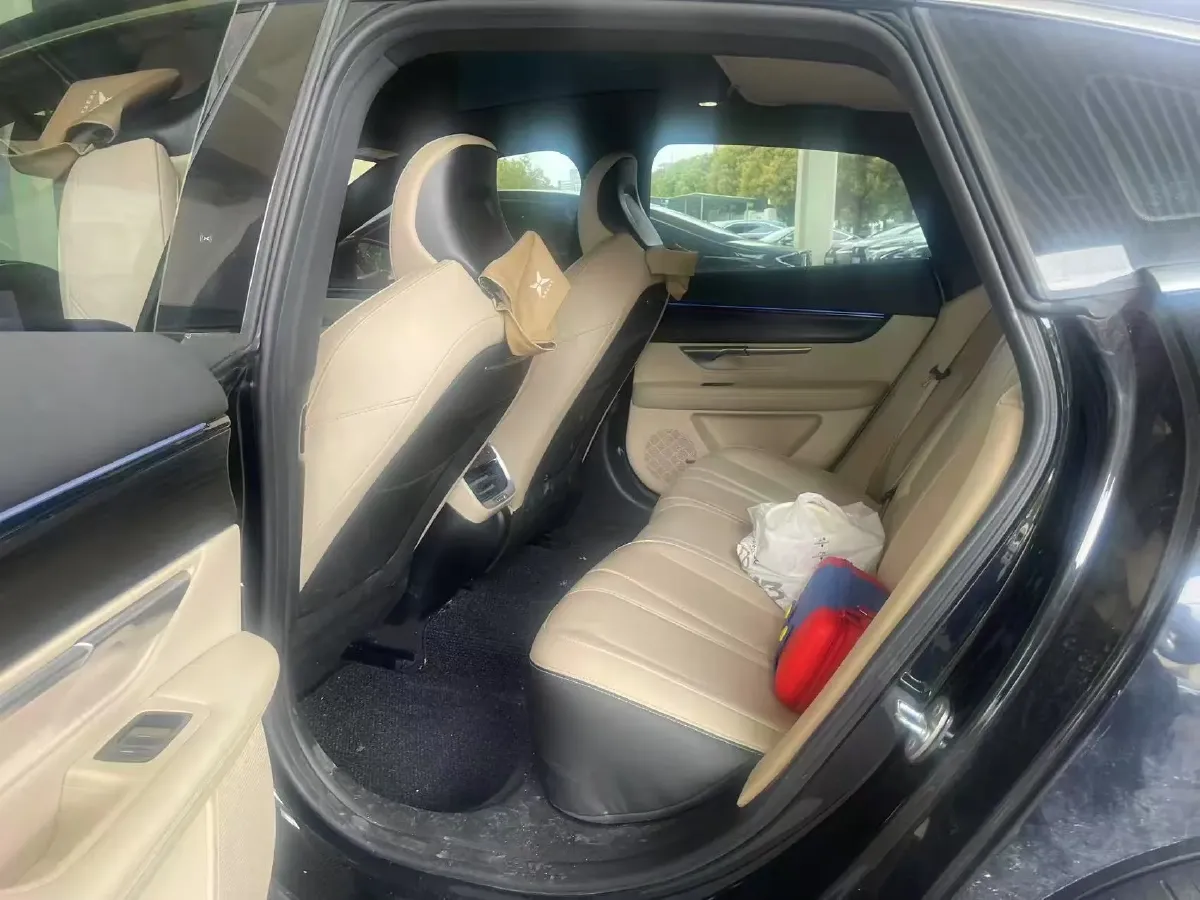 2020 Xpeng P7 BEV 70.8KWH,autocango,china used car exporter,china ev exporter,chinese used car exporter,chinese used ev exporter