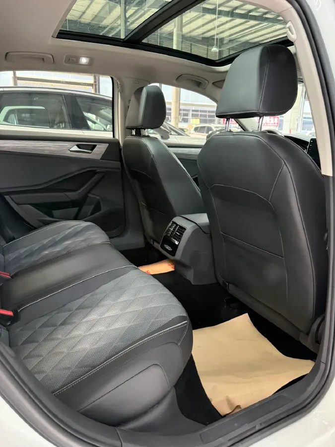 2023 Volkswagen Sagitar 1.4T 150HP L4 7DCT,autocango,china used car exporter,china ev exporter,chinese used car exporter,chinese used ev exporter