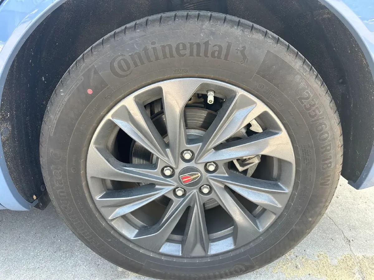 2023 HongQi HS5 2.0T 252HP L4 8AT,autocango,china used car exporter,china ev exporter,chinese used car exporter,chinese used ev exporter