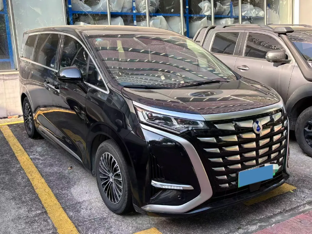 2022 BMW X2 2.0T 192HP L4 8AT,autocango,china used car exporter,china ev exporter,chinese used car exporter,chinese used ev exporter