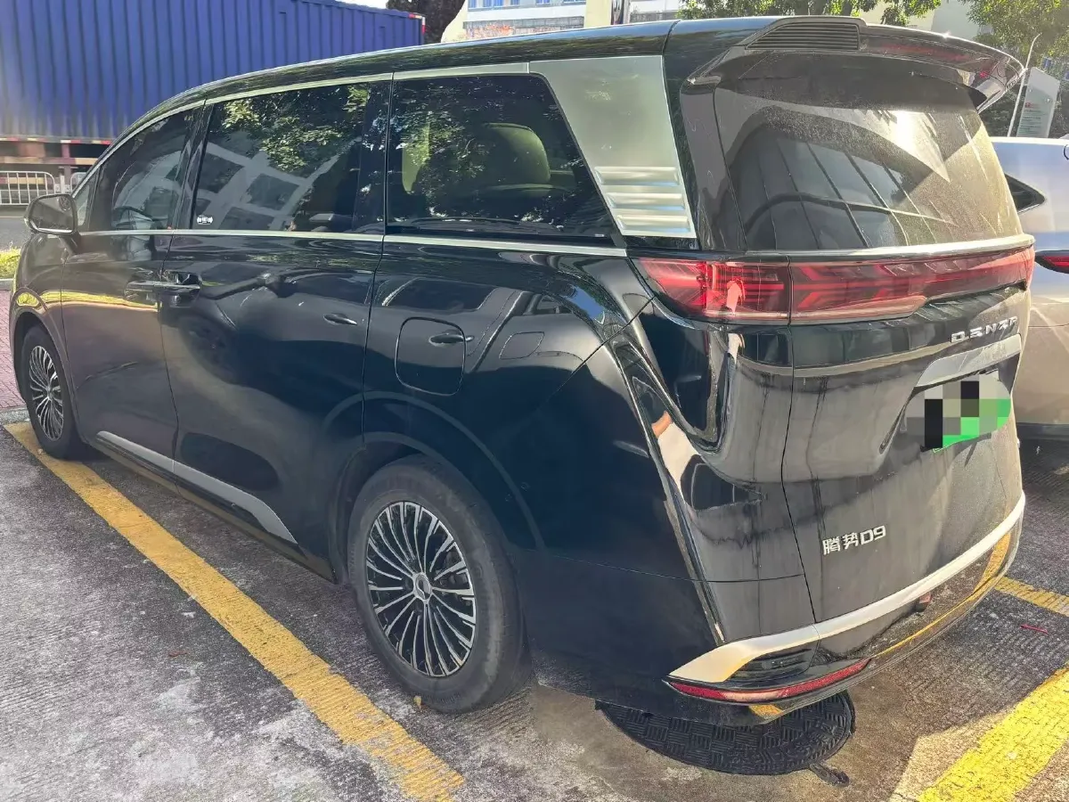 2022 BMW X2 2.0T 192HP L4 8AT,autocango,china used car exporter,china ev exporter,chinese used car exporter,chinese used ev exporter