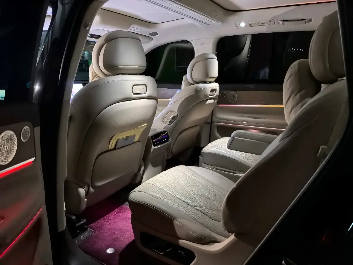 2024 AITO AITO M9 1.5T 152HP L4 REEV 42KWH,autocango,china used car exporter,china ev exporter,chinese used car exporter,chinese used ev exporter