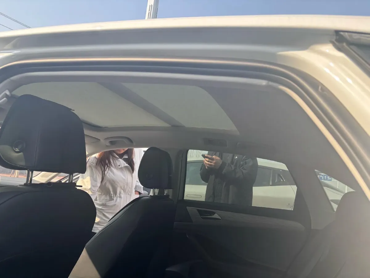 2025 Volkswagen Sagitar 1.5T 160HP L4 7DCT,autocango,china used car exporter,china ev exporter,chinese used car exporter,chinese used ev exporter