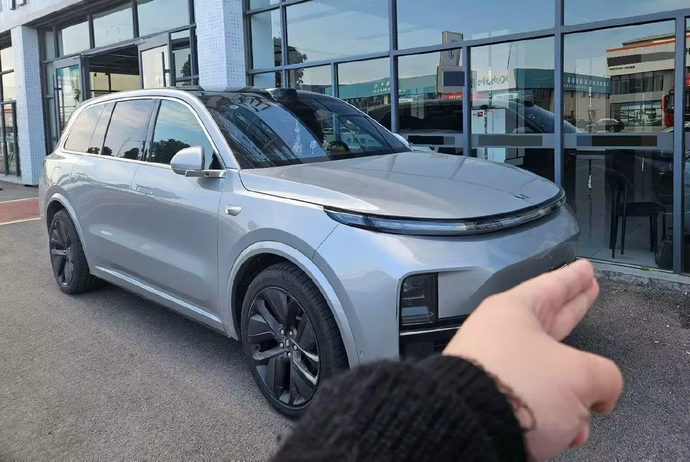 2022 Li L9 Range Extended 154HP REEV 42.6KWH,autocango,china used car exporter,china ev exporter,chinese used car exporter,chinese used ev exporter