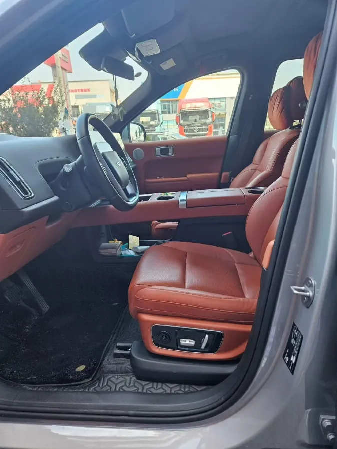 2022 Li L9 Range Extended 154HP REEV 42.6KWH,autocango,china used car exporter,china ev exporter,chinese used car exporter,chinese used ev exporter