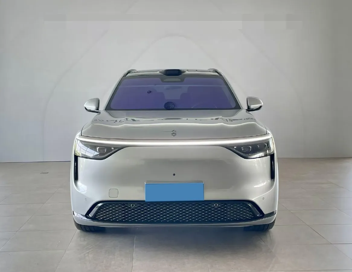 2025 AITO AITO M8 REEV 160HP REEV 53.4KWH,autocango,china used car exporter,china ev exporter,chinese used car exporter,chinese used ev exporter