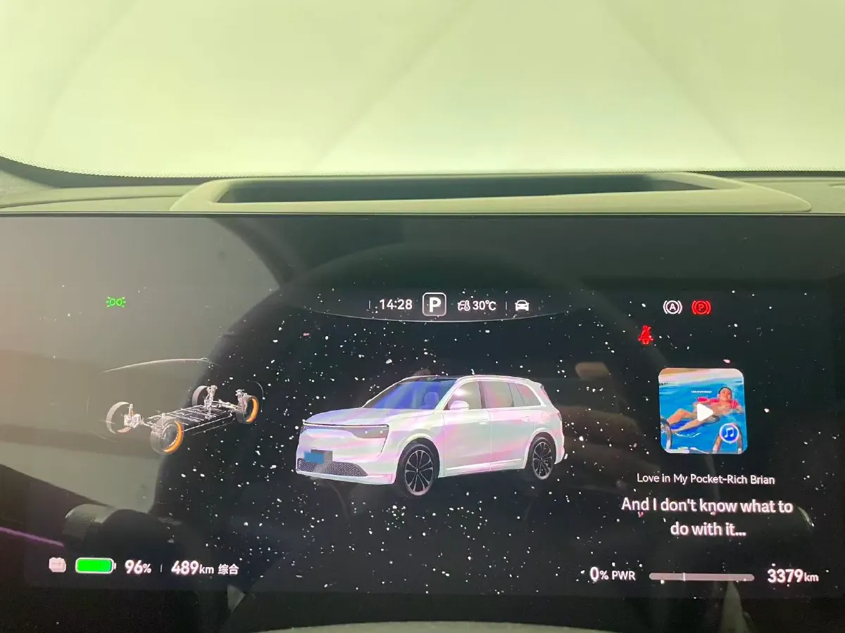 2025 AITO AITO M8 REEV 160HP REEV 53.4KWH,autocango,china used car exporter,china ev exporter,chinese used car exporter,chinese used ev exporter