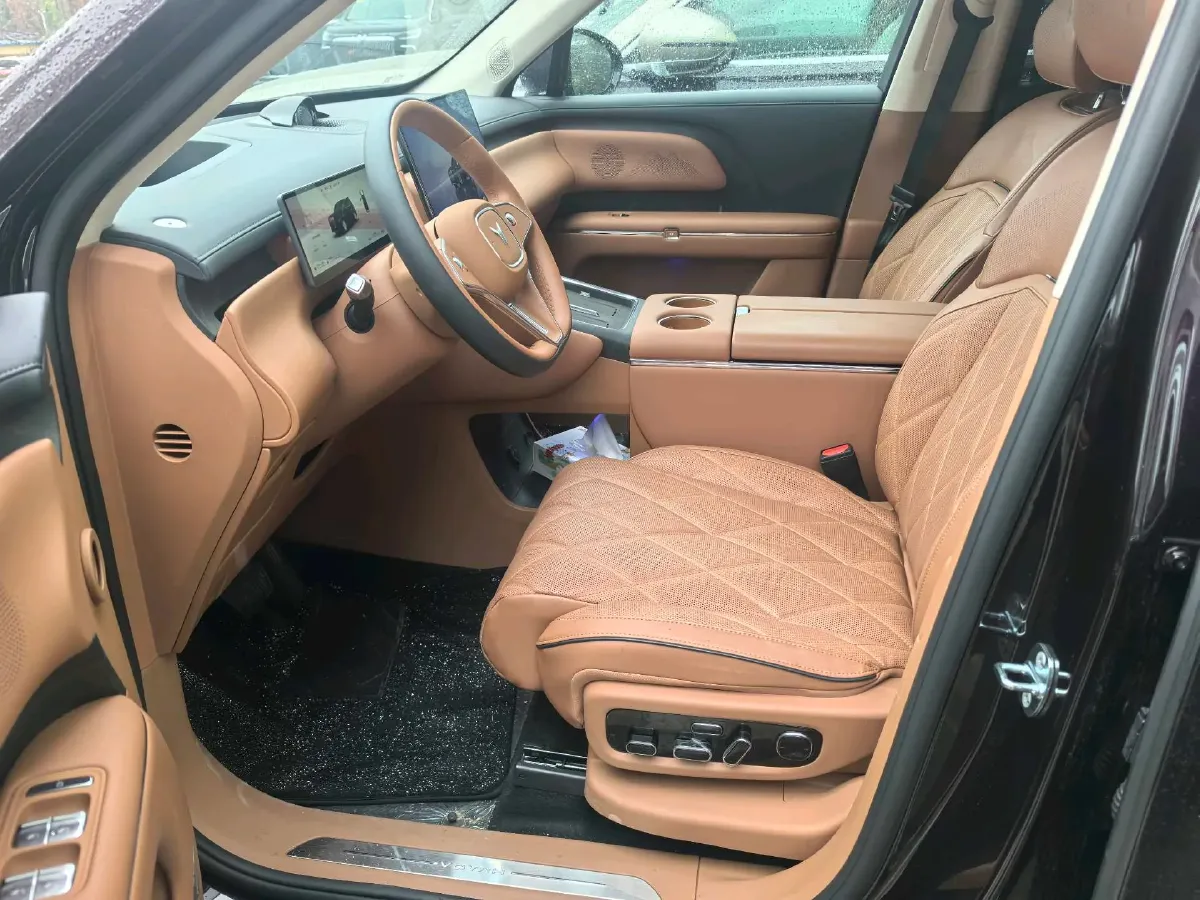 2026 Voyah 9L 1.5T 150HP L4 PHEV,autocango,china used car exporter,china ev exporter,chinese used car exporter,chinese used ev exporter