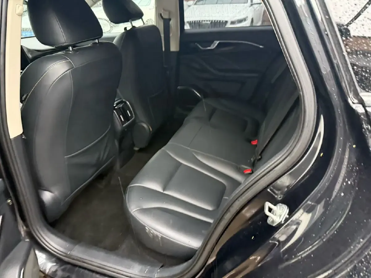 2021 Bestune B70 1.5T 169HP L4 7DCT,autocango,china used car exporter,china ev exporter,chinese used car exporter,chinese used ev exporter