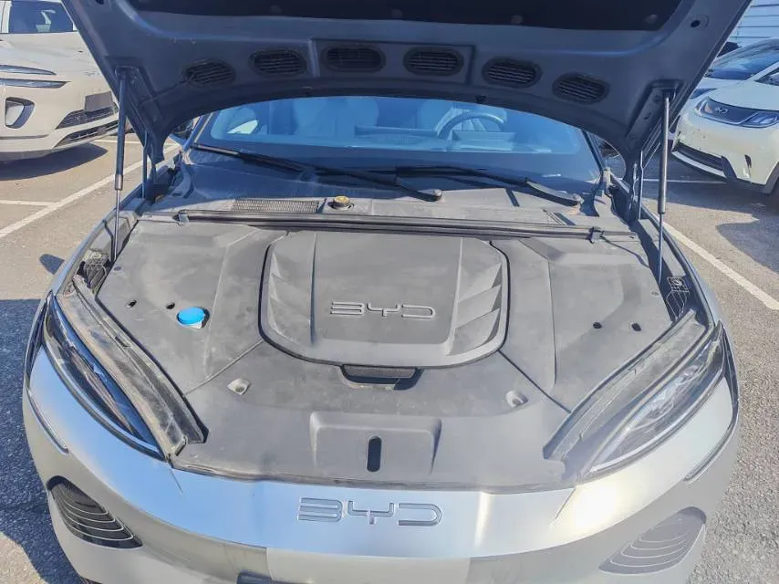 2022 Leapmotor C01 BEV 90KWH,autocango,china used car exporter,china ev exporter,chinese used car exporter,chinese used ev exporter