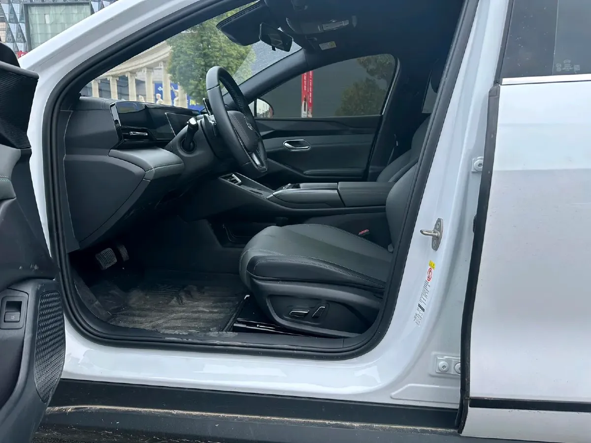 2025 BYD QinL BEV,autocango,china used car exporter,china ev exporter,chinese used car exporter,chinese used ev exporter