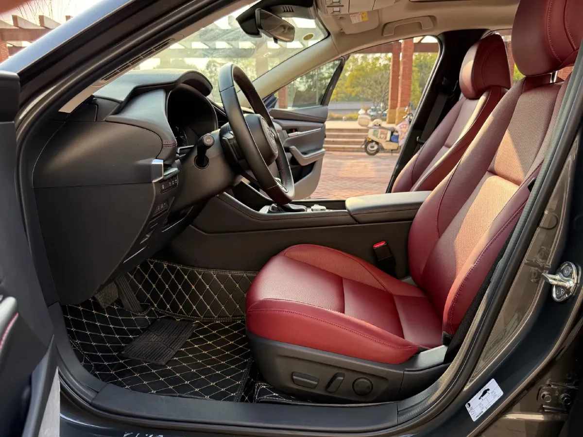 2023 Mazda 3 Axela 2.0L 158HP L4 6AT,autocango,china used car exporter,china ev exporter,chinese used car exporter,chinese used ev exporter