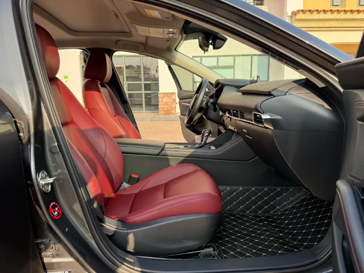 2023 Mazda 3 Axela 2.0L 158HP L4 6AT,autocango,china used car exporter,china ev exporter,chinese used car exporter,chinese used ev exporter