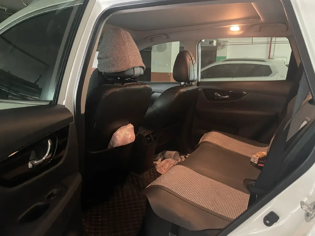 2020 Nissan X-Trail 2.0L 154HP L4 CVT,autocango,china used car exporter,china ev exporter,chinese used car exporter,chinese used ev exporter