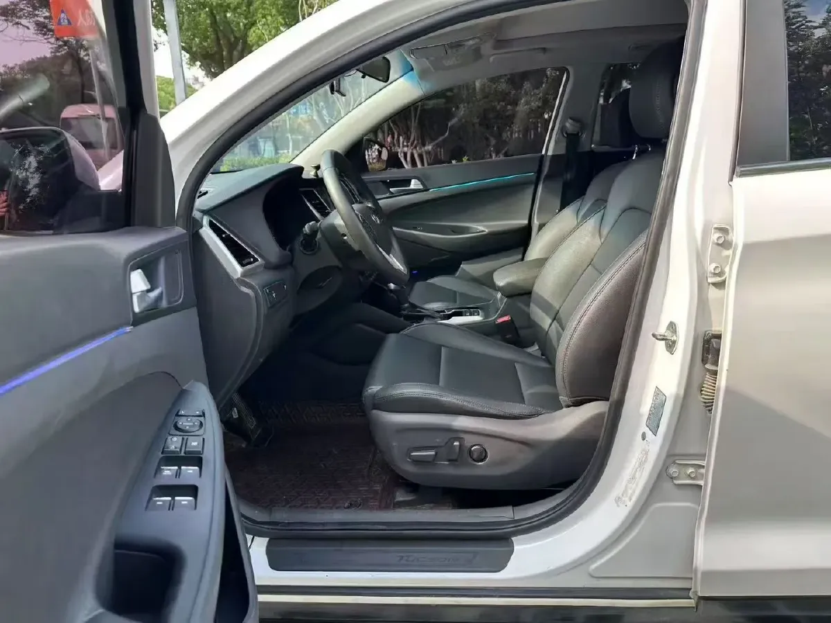 2018 Hyundai Tucson 1.6T 177HP L4 7DCT,autocango,china used car exporter,china ev exporter,chinese used car exporter,chinese used ev exporter