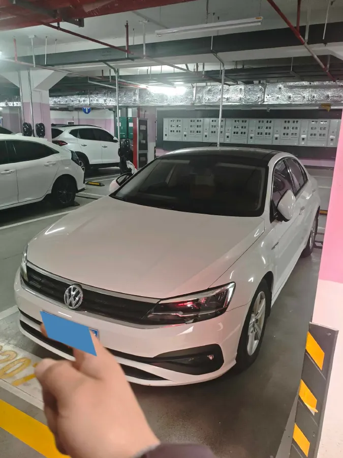 2019 Volkswagen Lamando 1.4T 131HP L4 7DCT,autocango,china used car exporter,china ev exporter,chinese used car exporter,chinese used ev exporter