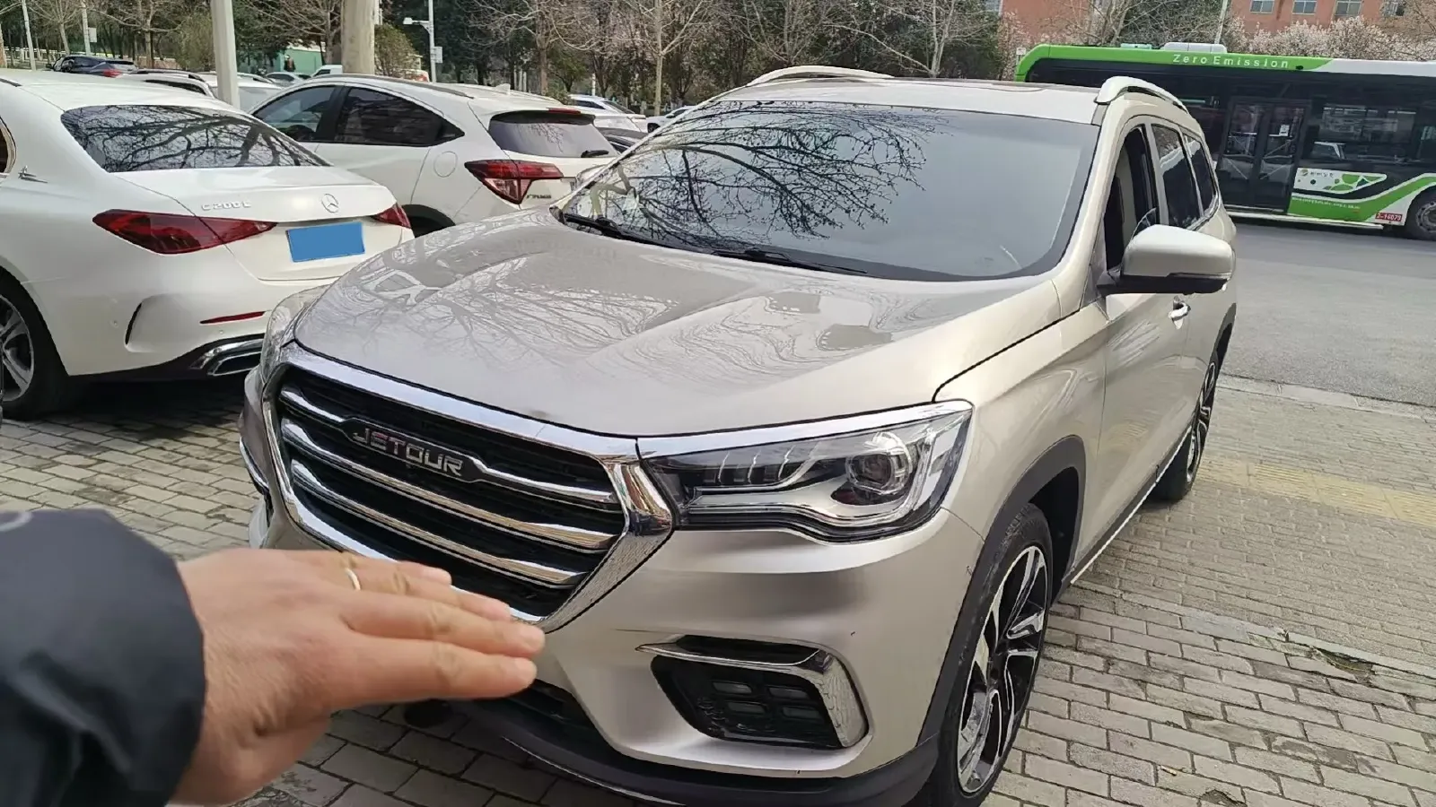 2019 Jetour X90 1.6T 197HP L4 7DCT,autocango,china used car exporter,china ev exporter,chinese used car exporter,chinese used ev exporter
