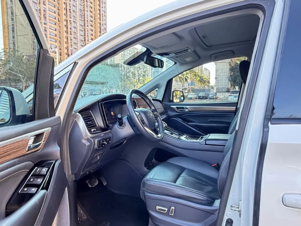 2021 GAC Trumpchi M8 2.0T 252HP L4 8AT,autocango,china used car exporter,china ev exporter,chinese used car exporter,chinese used ev exporter