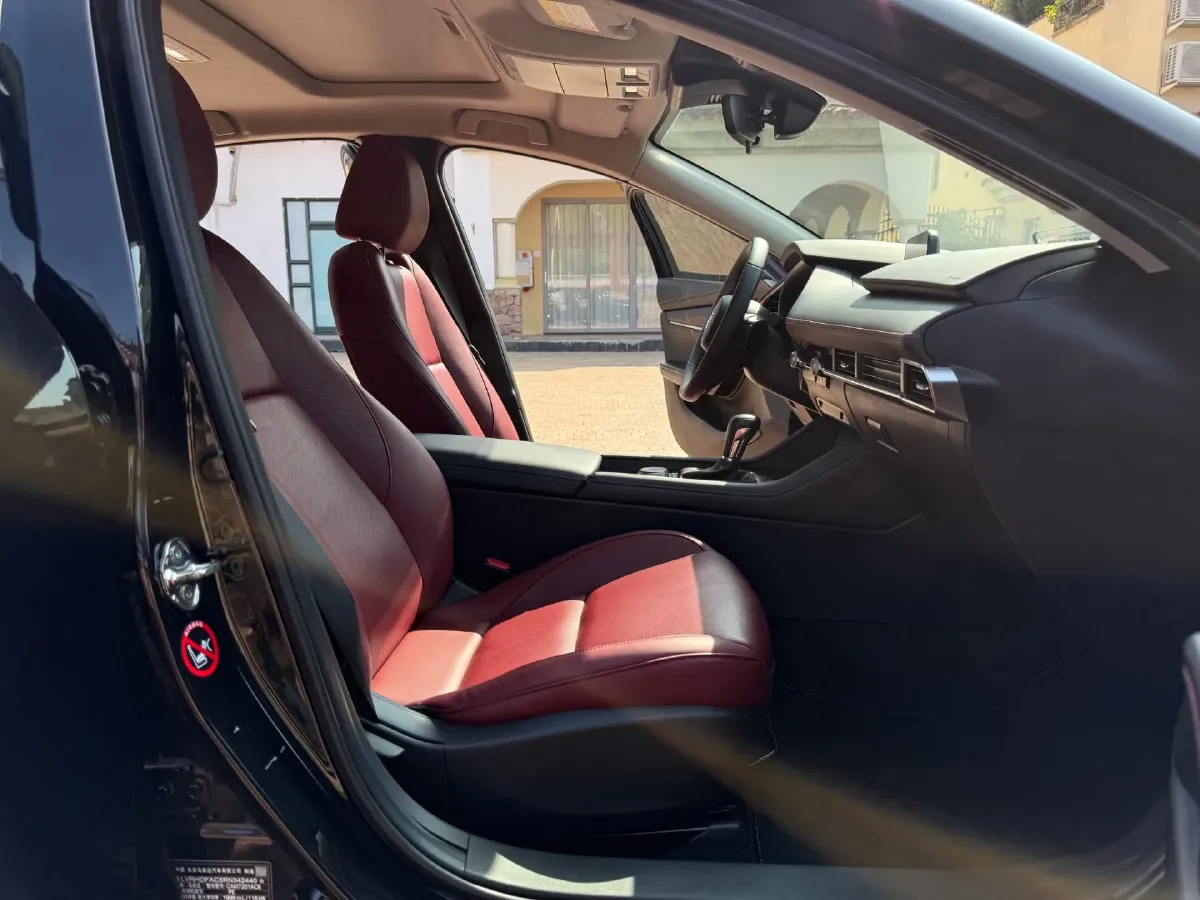 2023 Mazda 3 Axela 2.0L 158HP L4 6AT,autocango,china used car exporter,china ev exporter,chinese used car exporter,chinese used ev exporter