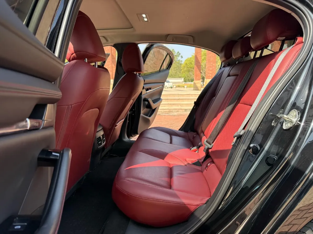 2023 Mazda 3 Axela 2.0L 158HP L4 6AT,autocango,china used car exporter,china ev exporter,chinese used car exporter,chinese used ev exporter