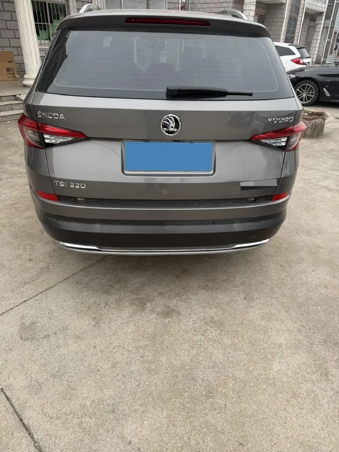 2018 Skoda Kodiak 2.0T 186HP L4 7DCT,autocango,china used car exporter,china ev exporter,chinese used car exporter,chinese used ev exporter