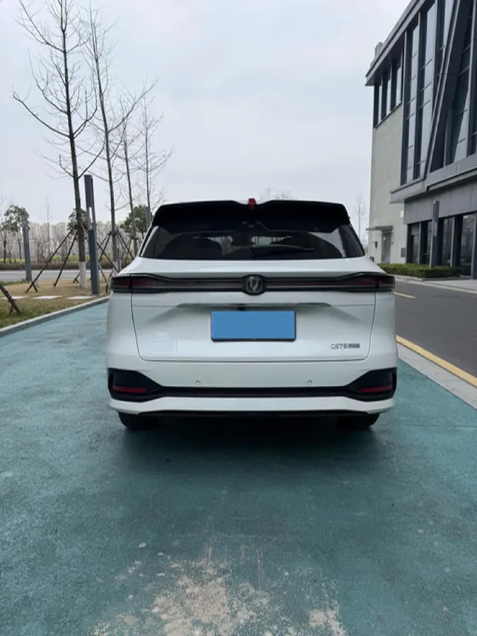 2025 ChangAn CS75 Plus 1.5T 192HP L4 8AT,autocango,china used car exporter,china ev exporter,chinese used car exporter,chinese used ev exporter