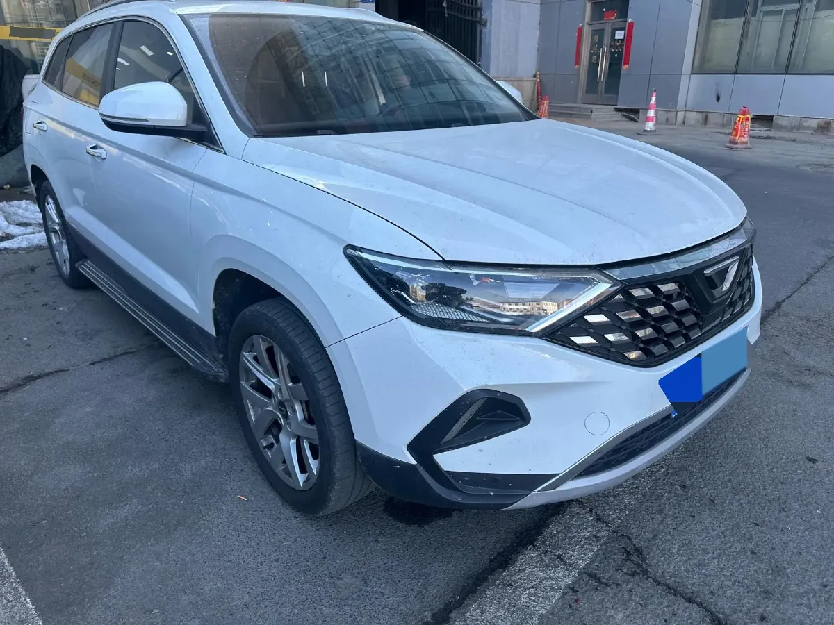 2021 Venucia T90 1.5T 190HP L4 7DCT,autocango,china used car exporter,china ev exporter,chinese used car exporter,chinese used ev exporter