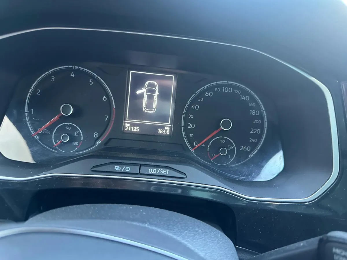 2021 Venucia T90 1.5T 190HP L4 7DCT,autocango,china used car exporter,china ev exporter,chinese used car exporter,chinese used ev exporter