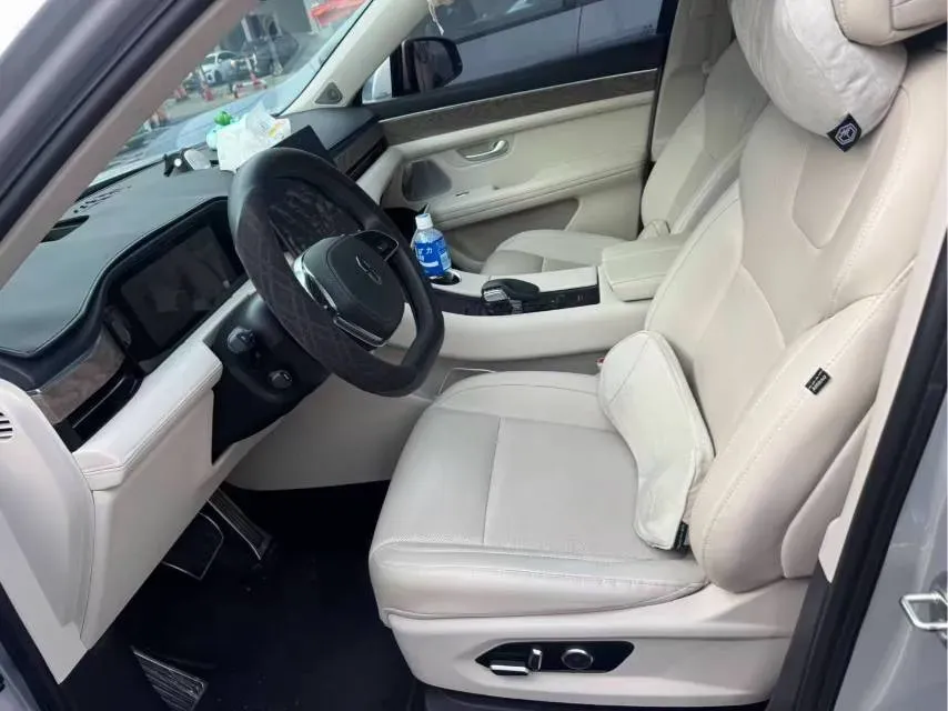 2022 JMC YuHu 7 2.0T 141HP L4 8AT,autocango,china used car exporter,china ev exporter,chinese used car exporter,chinese used ev exporter