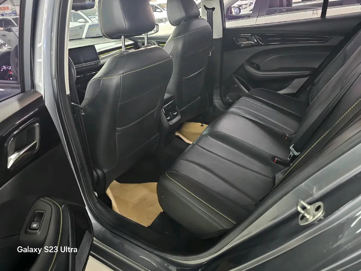 2021 Roewe i5 1.5L 120HP L4 CVT,autocango,china used car exporter,china ev exporter,chinese used car exporter,chinese used ev exporter