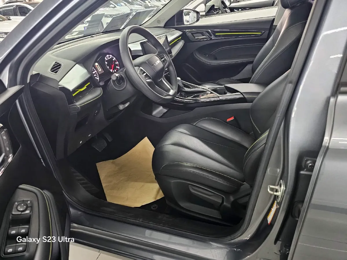 2021 Roewe i5 1.5L 120HP L4 CVT,autocango,china used car exporter,china ev exporter,chinese used car exporter,chinese used ev exporter