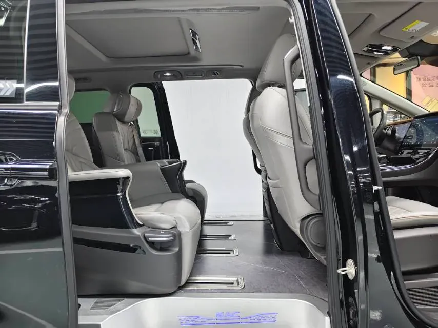 2023 GAC Trumpchi M8 2.0T 252HP L4 8AT,autocango,china used car exporter,china ev exporter,chinese used car exporter,chinese used ev exporter