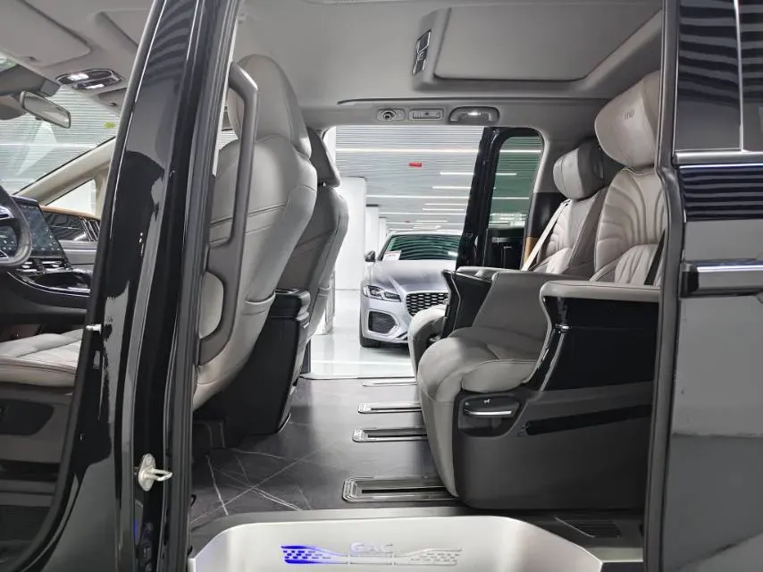 2023 GAC Trumpchi M8 2.0T 252HP L4 8AT,autocango,china used car exporter,china ev exporter,chinese used car exporter,chinese used ev exporter