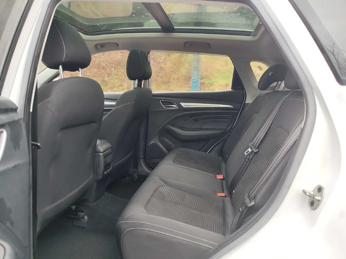 2020 Roewe RX3 1.6L 125HP L4 CVT,autocango,china used car exporter,china ev exporter,chinese used car exporter,chinese used ev exporter