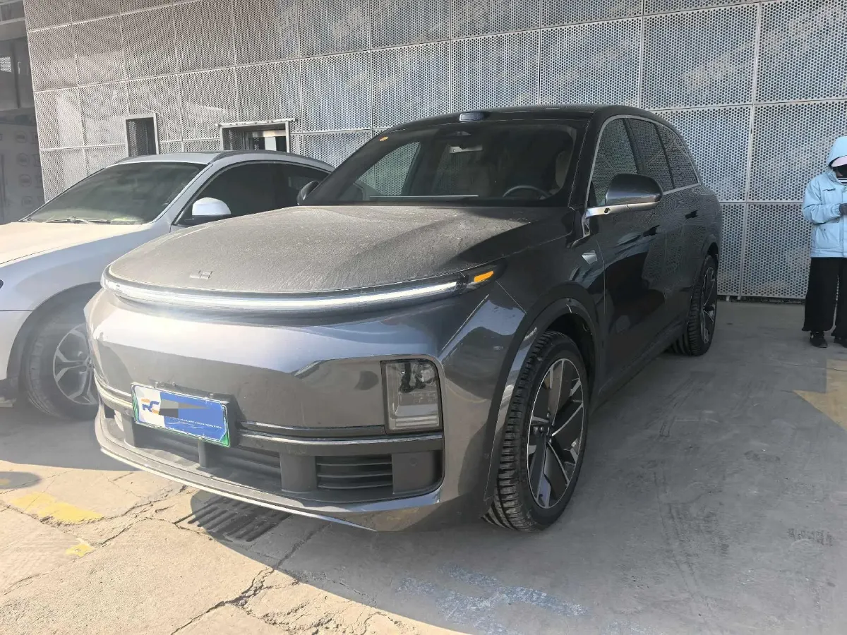 2025 Li L8 Range Extended 154HP REEV,autocango,china used car exporter,china ev exporter,chinese used car exporter,chinese used ev exporter