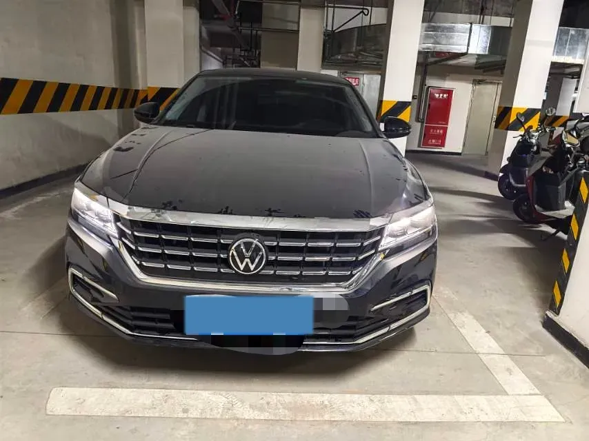 2021 Volkswagen Passat 2.0T 186HP L4 7DCT,autocango,china used car exporter,china ev exporter,chinese used car exporter,chinese used ev exporter