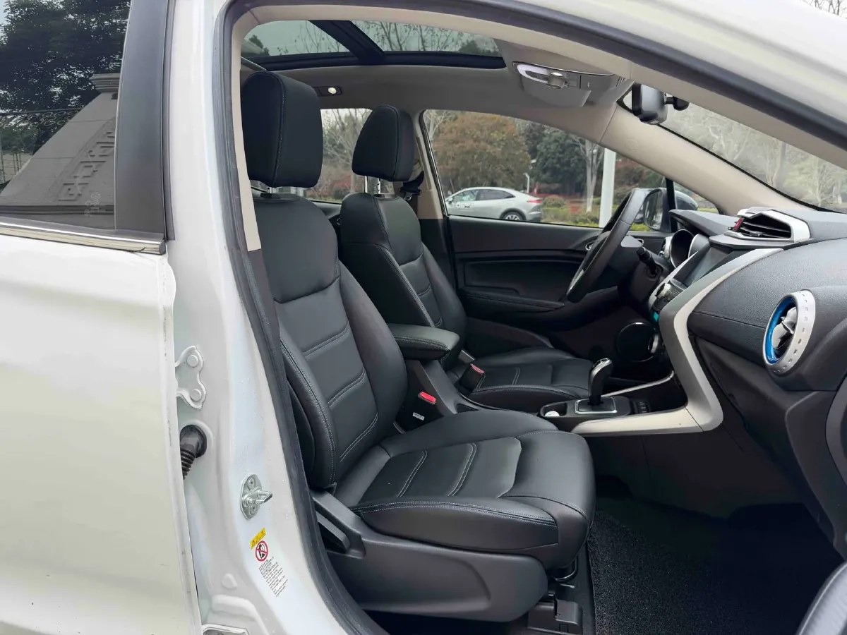 2018 BYD Yuan BEV 42KWH,autocango,china used car exporter,china ev exporter,chinese used car exporter,chinese used ev exporter