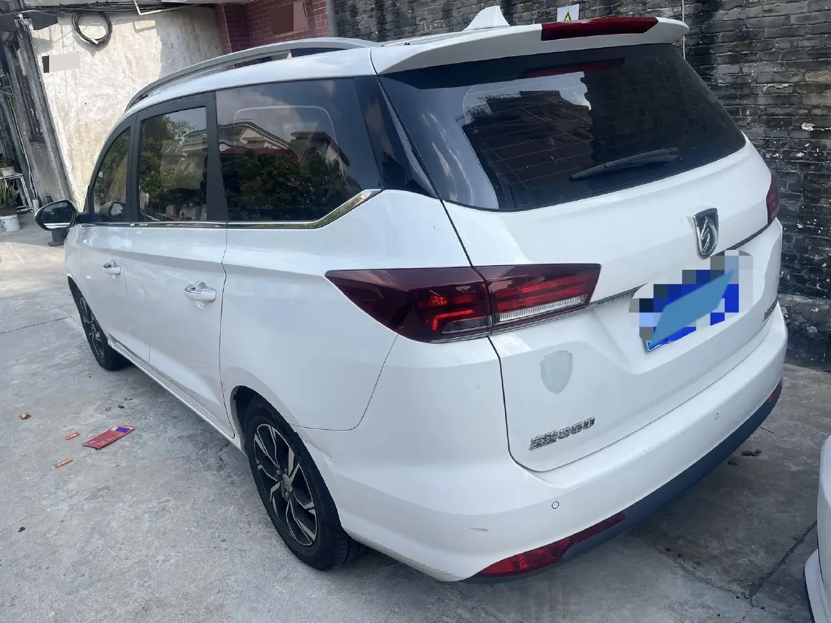 2018 BaoJun 360 1.5L 112HP L4 6MT,autocango,china used car exporter,china ev exporter,chinese used car exporter,chinese used ev exporter