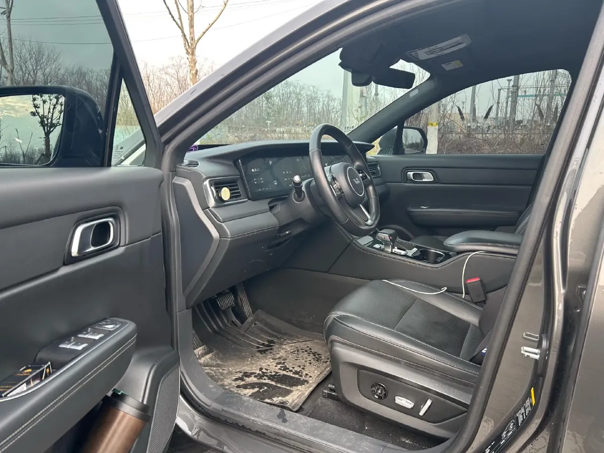 2021 Li ONE Range Extended 131HP REEV 40.5KWH,autocango,china used car exporter,china ev exporter,chinese used car exporter,chinese used ev exporter