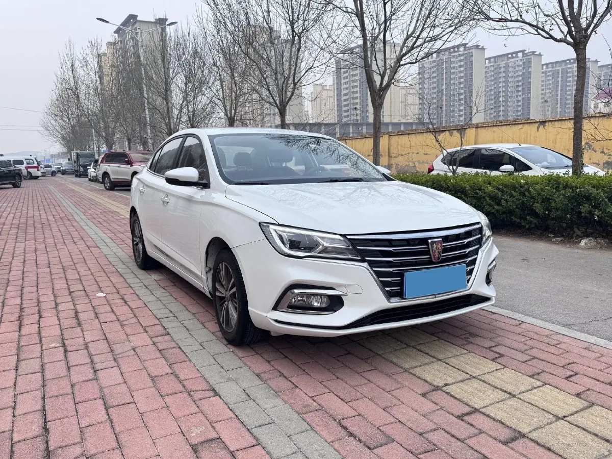 2019 Roewe i5 1.5L 120HP L4 5MT,autocango,china used car exporter,china ev exporter,chinese used car exporter,chinese used ev exporter