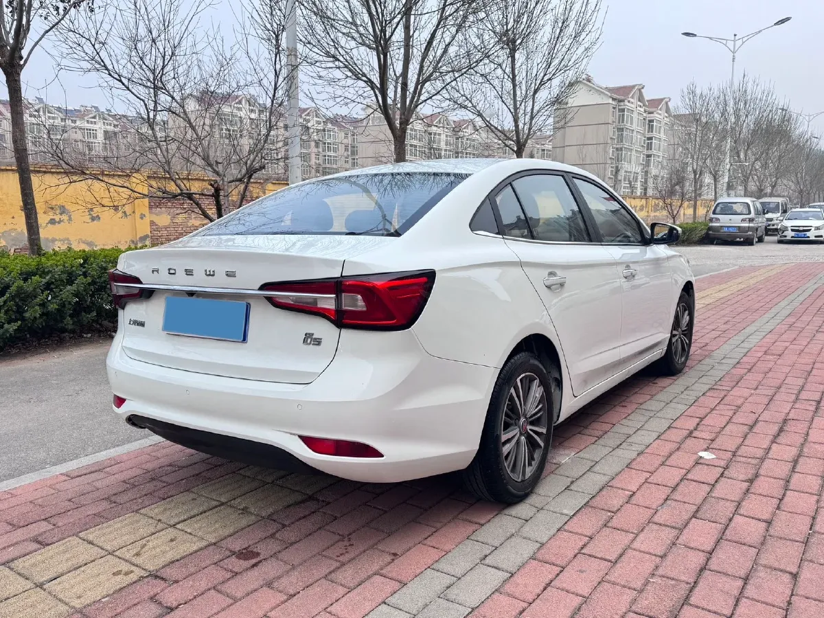 2019 Roewe i5 1.5L 120HP L4 5MT,autocango,china used car exporter,china ev exporter,chinese used car exporter,chinese used ev exporter