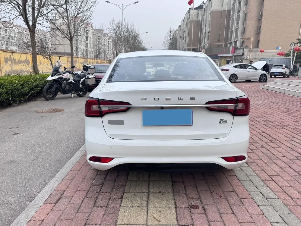 2019 Roewe i5 1.5L 120HP L4 5MT,autocango,china used car exporter,china ev exporter,chinese used car exporter,chinese used ev exporter