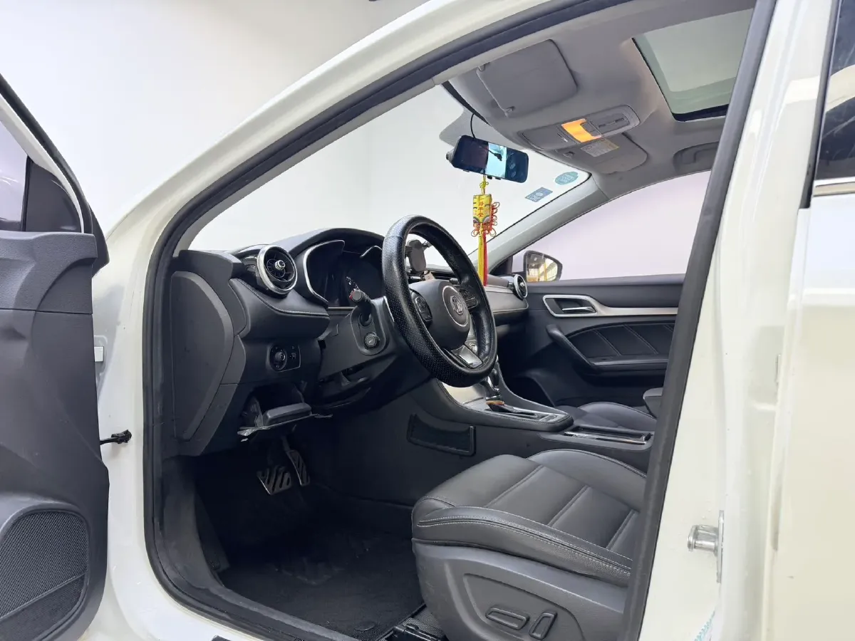 2017 MG MG6 1.5T 169HP L4 7DCT,autocango,china used car exporter,china ev exporter,chinese used car exporter,chinese used ev exporter