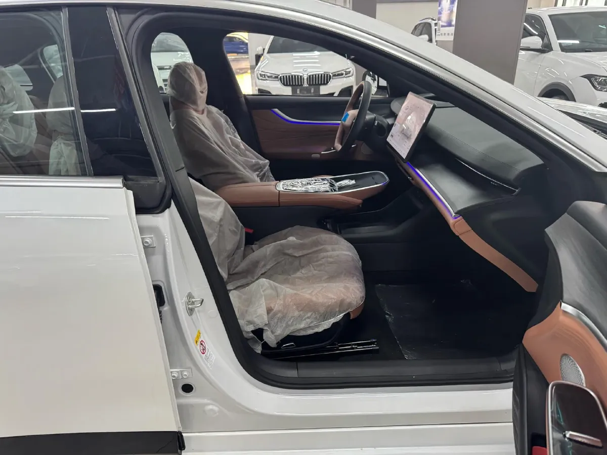 2025 ChangAn QiYuan A07 REEV 98HP REEV 28.4KWH,autocango,china used car exporter,china ev exporter,chinese used car exporter,chinese used ev exporter